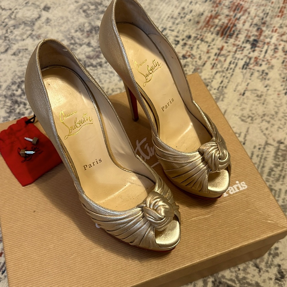 Christian Louboutin Jenny pump 150 nappa laminato size 35.5